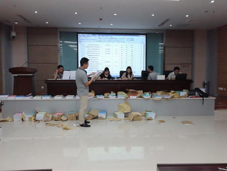 宜昌市上海中学体育馆建设项目开标会